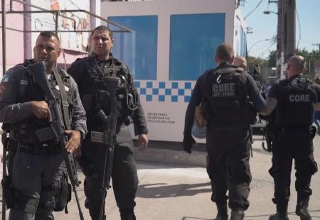 https://storage.bljesak.info/article/299439/450x310/Rio-de-Janeiro-policija.jpg