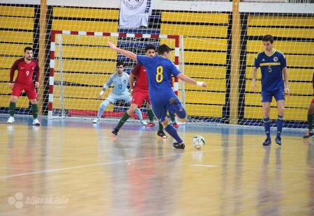 https://storage.bljesak.info/article/300094/450x310/Futsal-u19-portugal-BiH3.jpg