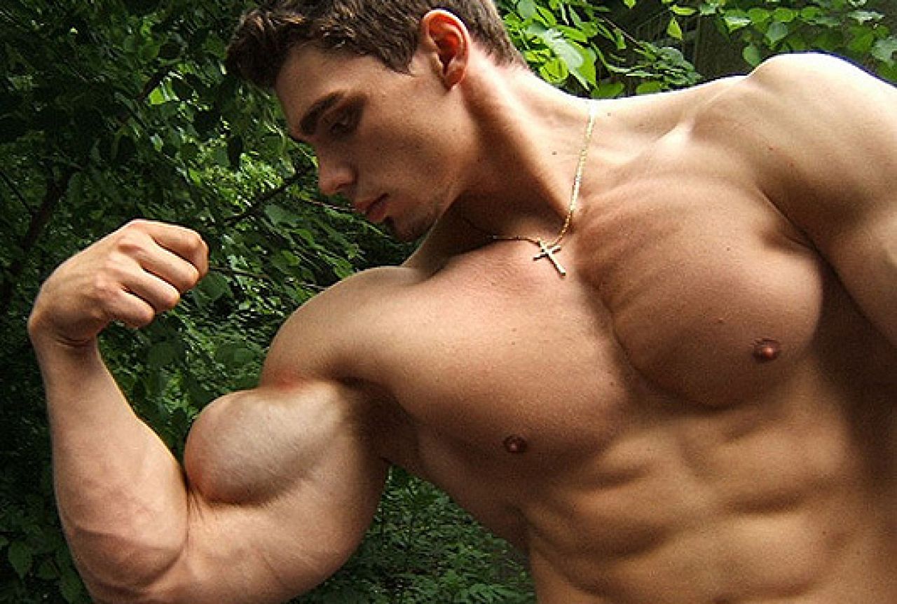 Muscle Guy Flexing