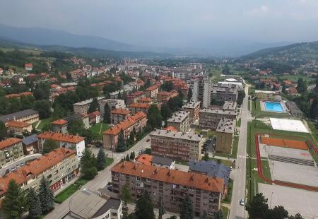 https://storage.bljesak.info/article/309068/450x310/novi-travnik-panorama.jpg