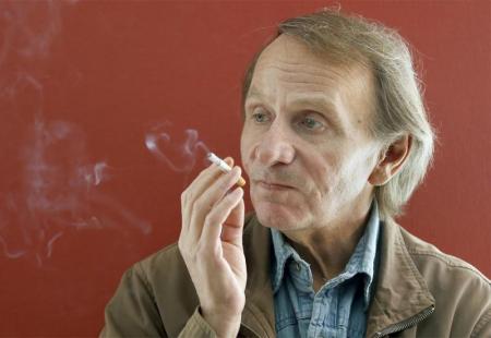 https://storage.bljesak.info/article/310947/450x310/Michel-Houellebecq.jpg