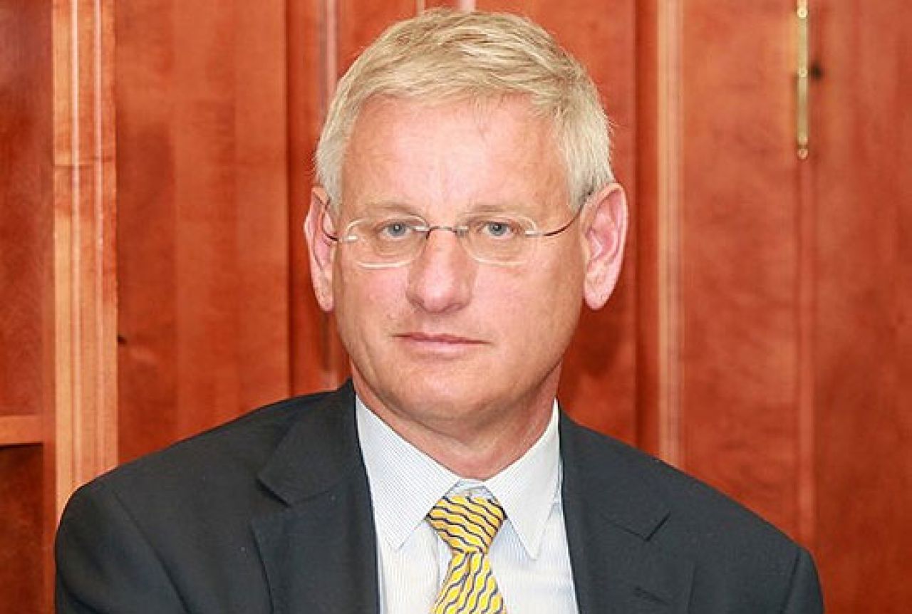 Carl Bildt osumnjičen za rad s Rusima