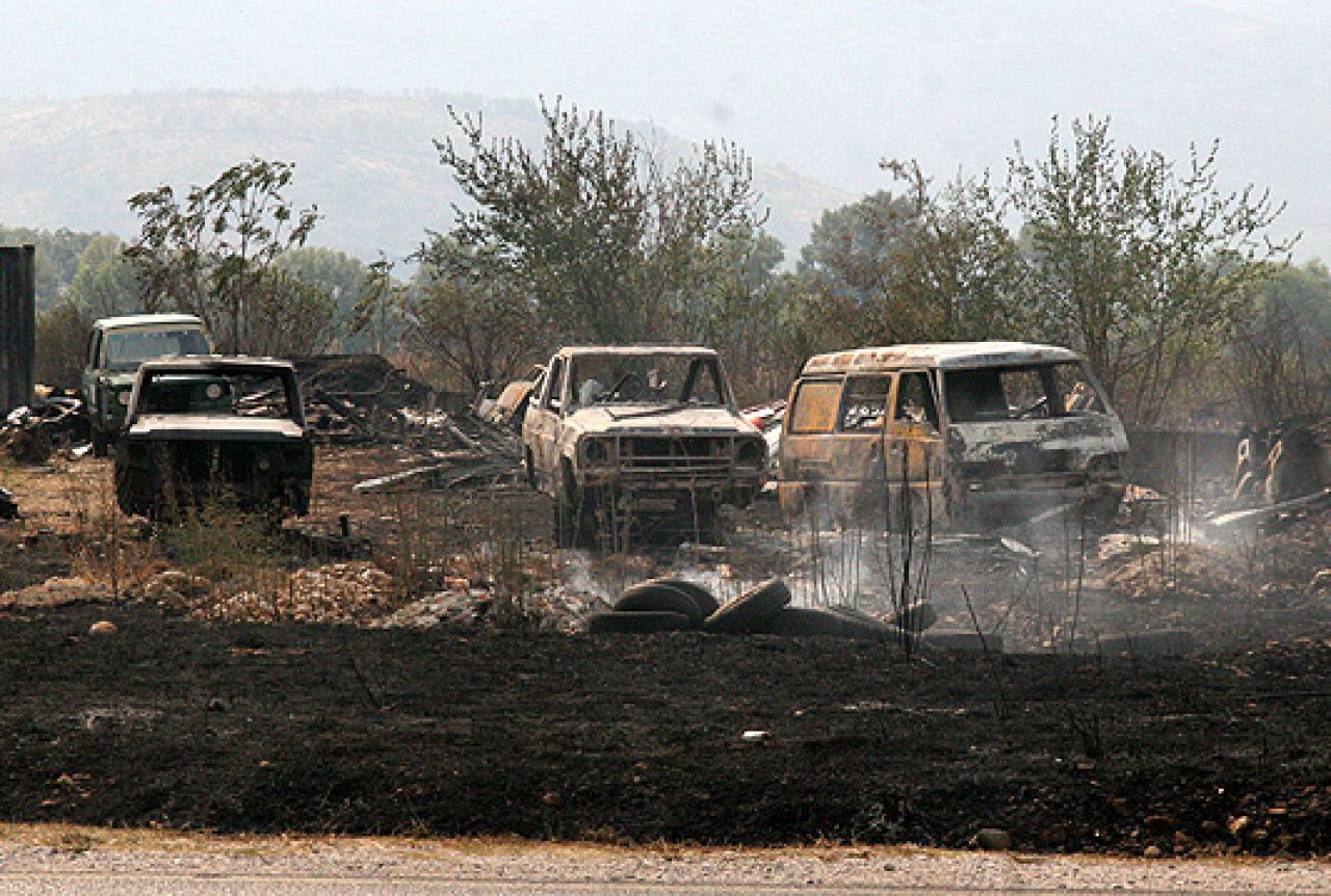 Dramatično na požarištu sjeverno od Mostara; Na jugu vatra 'progutala' vozila