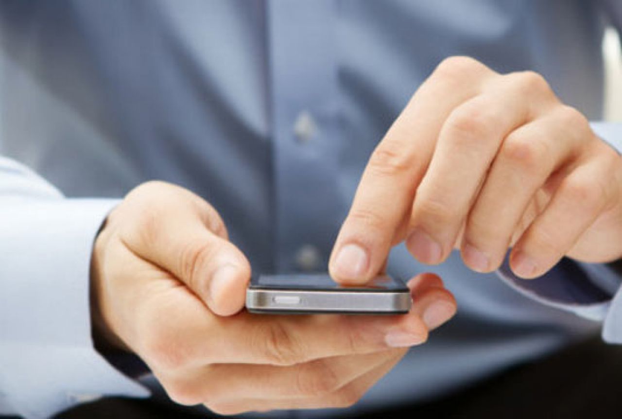 Povećan broj SMS-ova i pisama, smanjen broj fiksnih razgovora i trajanje internet konekcije