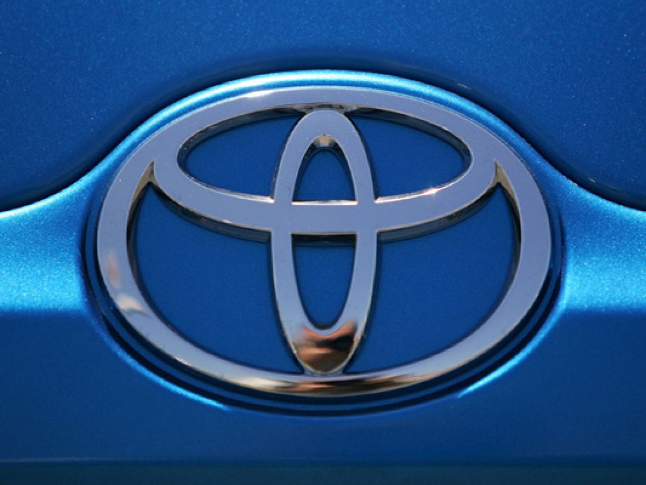 Toyota povukla oko 800 000 automobila iz SAD-a