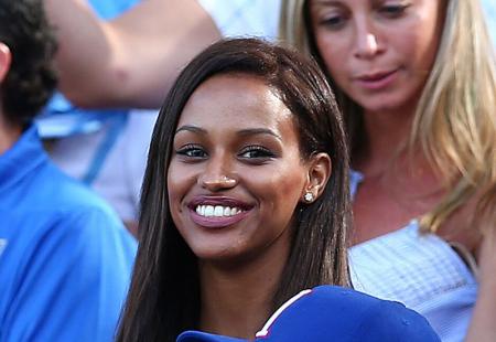 https://storage.bljesak.info/article/361800/450x310/fanny-neguesha-3.jpg