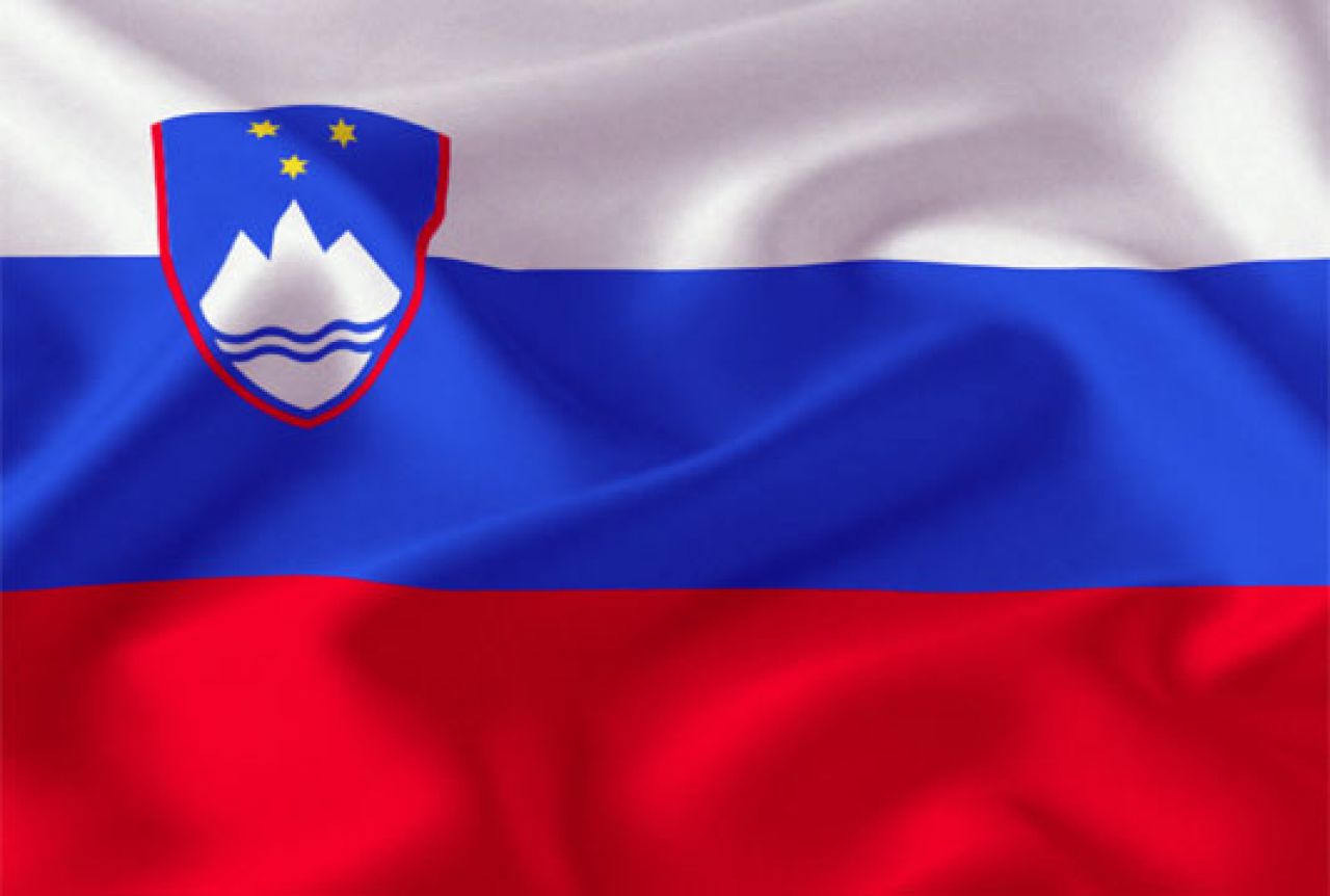 49 posto Slovenaca za uvjetovanje hrvatske ratifikacije Ljubljanskom bankom