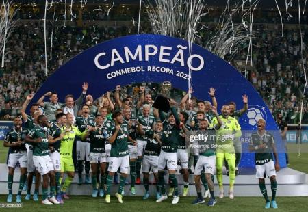 https://storage.bljesak.info/article/375813/450x310/palmeiras.jpg