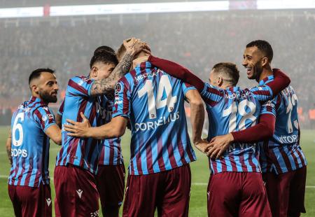 https://storage.bljesak.info/article/381492/450x310/Trabzonspor.jpg