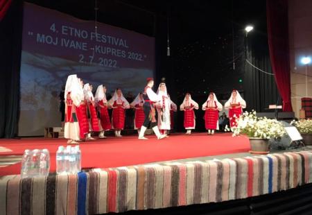 https://storage.bljesak.info/article/387329/450x310/kupreski-etno-festival.jpg