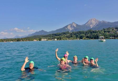 https://storage.bljesak.info/article/388498/450x310/kupanje-austrija-jezero.jpg