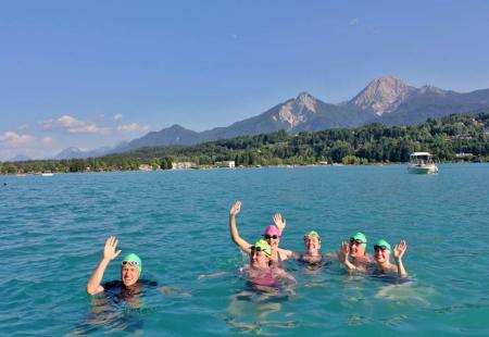 https://storage.bljesak.info/article/389832/450x310/kupanje-austrija-jezero.jpg