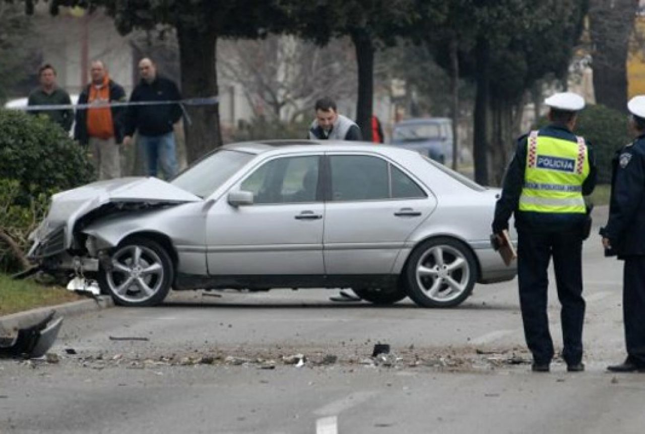 Četvero Hrvata poginulo u stravičnoj nesreći kod Bihaća