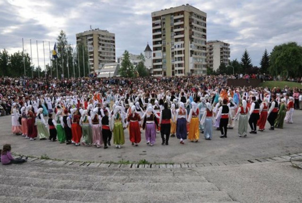 U Bugojnu održana 12. smotra folklora