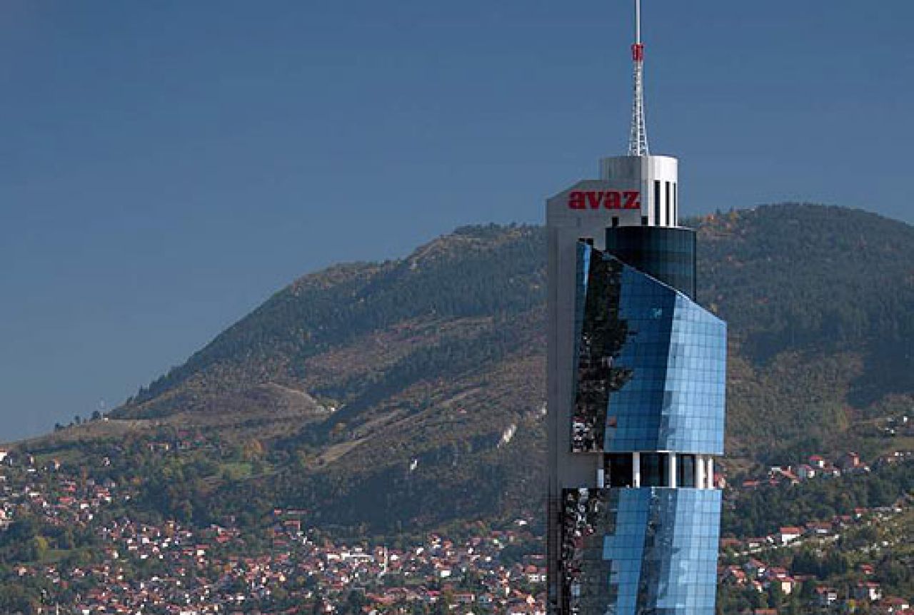 Lobotinski postavio novi rekord vertikalnog maratona Avaz Tower Running 2012