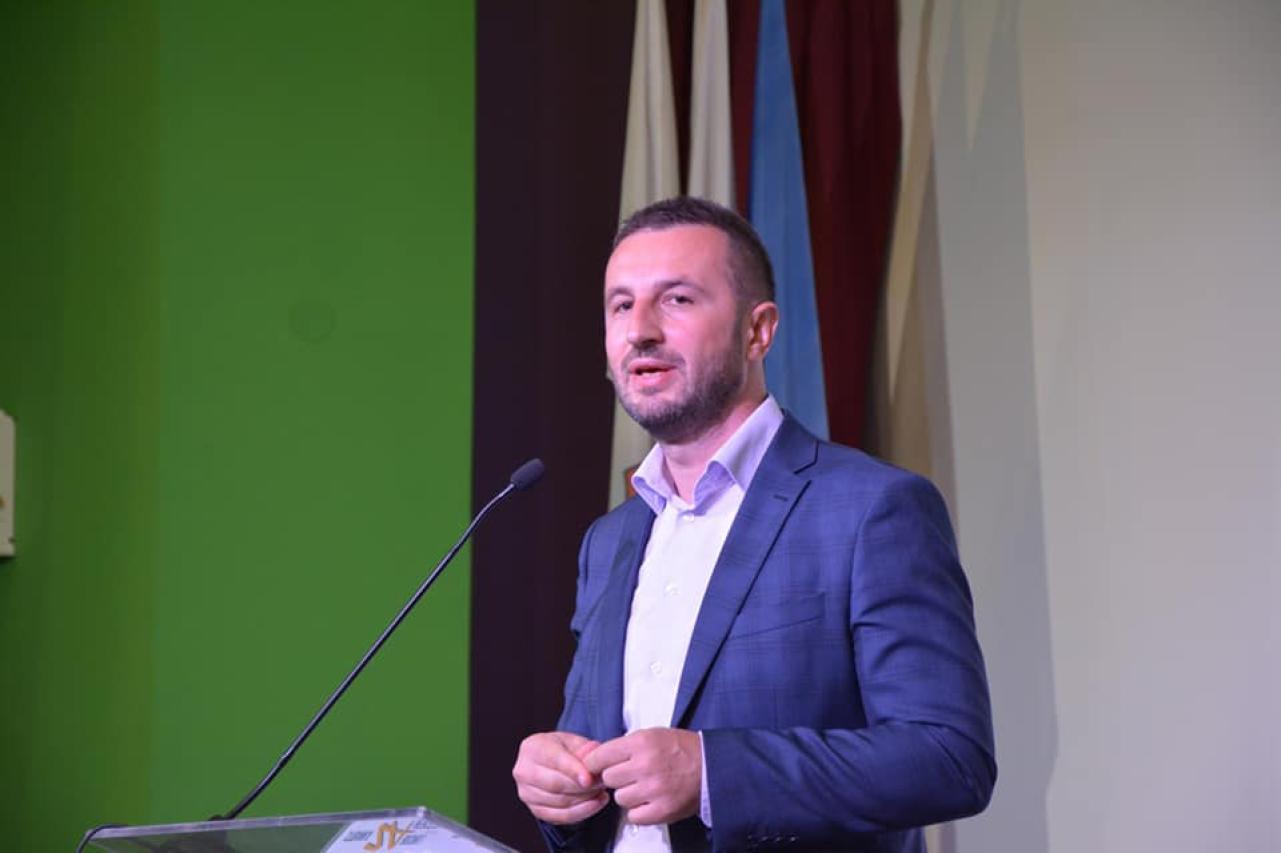 Semir Efendić: HDZ neće dobiti više s Osmorkom, može samo manje