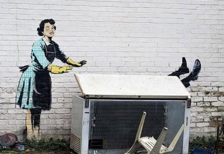 https://storage.bljesak.info/article/410196/450x310/banksy-mural-engleska.jpg
