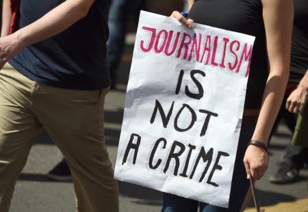 https://storage.bljesak.info/article/412044/450x310/indonesia-journalists-harassed-attacks-not-a-crime-getty.jpg