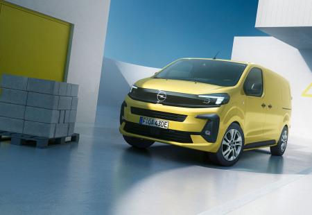 https://storage.bljesak.info/article/438179/450x310/Opel-Vivaro.jpg