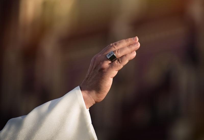 Papa Franjo uputio poziv za Gazu: Dosta, molim vas. Zaustavite se