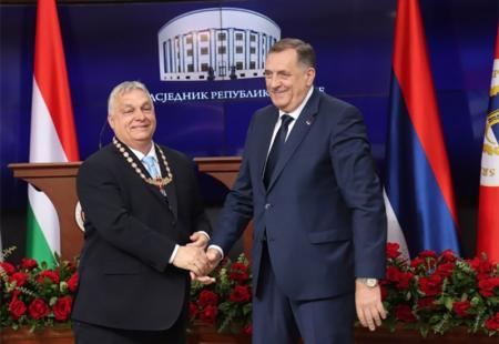 https://storage.bljesak.info/article/450907/450x310/Dodik-Orban.jpg