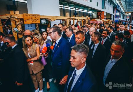 VIDEO | Razgovor Dodika i Vučića na mostarskom sajmu: "Vidi ti one krave..."