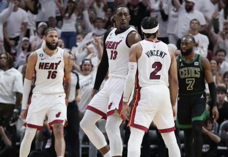 VIDEO I Miami tricama uništio Boston, Pelicansi bez šansi 
