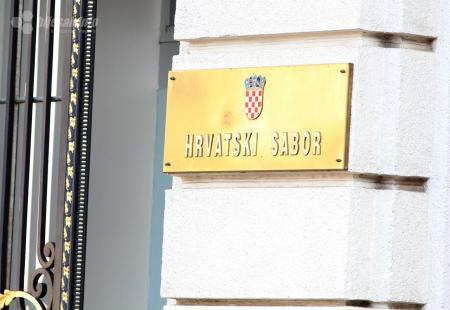 U Hrvatski sabor izabrano 37 zastupnica, najviše dosad, najmlađi zastupnik 28-godišnji Armin Hodžić
