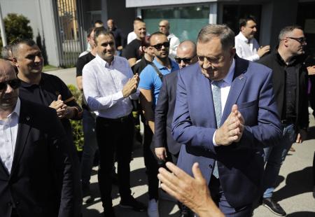 Završeno ročište Dodiku: ''Tužitelj tendeciozno govori da sam predsjednik entiteta''