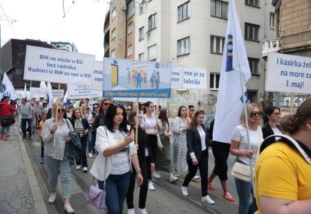 Trgovci na ulicama Sarajeva - ''Vrijeme podcjenjivanja je završeno, mi idemu u EU s vama ili bez vas''