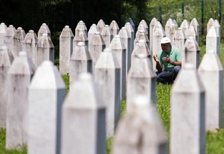David Cameron - U Srebrenici je bio genocid