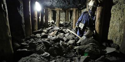 Zemlja zatrpala rudara kod Tuzle: Spasioci ga pokušavaju izvući