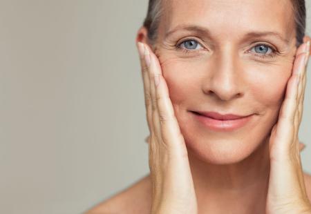 5 jasnih znakova da vaša koža stari baš onako kako treba