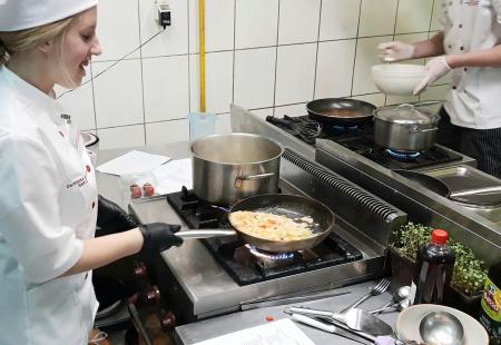 U Mostaru održano natjecanje: Tko ima najbolje kuhare i konobare?  