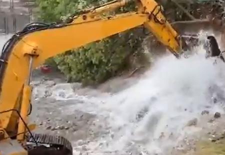 VIDEO| Iznenadni kvar isključio vodu u dvije ulice u Mostaru