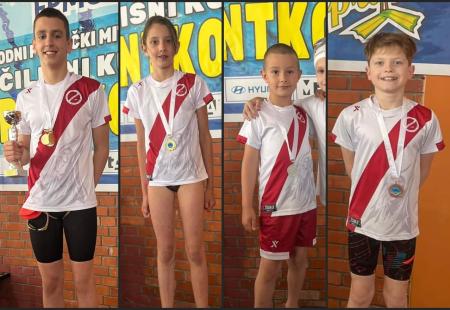Najmlađi plivači Zrinjskog osvojili 10 medalja i pehar