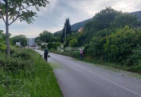 FOTO | Primjer mnogima: Mještani Orlaca i Raštana uredili prometnicu od Mostara prema Vojnu