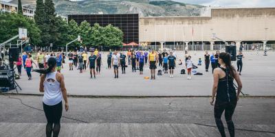 Mostar: Trening i party na otvorenom
