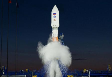 https://storage.bljesak.info/article/455253/450x310/ruski-satelit-raketa.jpg