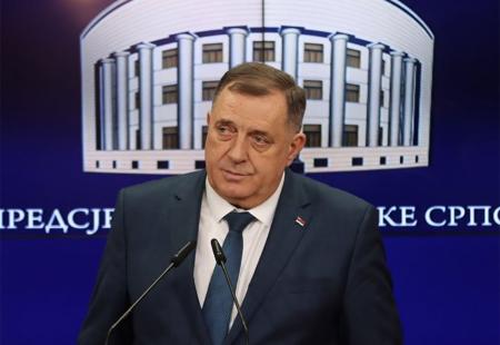 https://storage.bljesak.info/article/456225/450x310/milorad-dodik.jpg