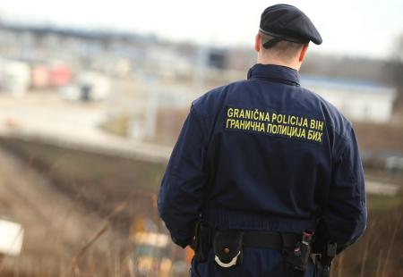 https://storage.bljesak.info/article/460327/450x310/granicna-policija-granica.jpg