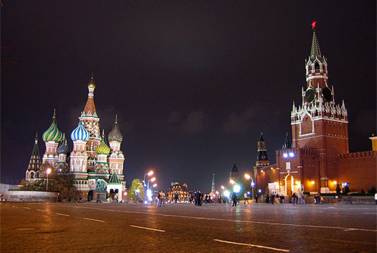 Red square purple. Ночная красная площадь в Москве. Красная площадь ночью. Площадь ночью. Москва площадь ночь.