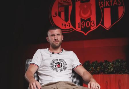 https://storage.bljesak.info/article/463745/450x310/ante-rebic-besiktas.jpg