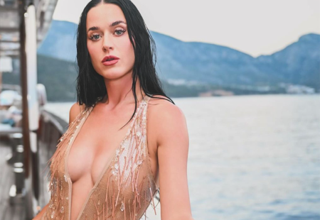 https://storage.bljesak.info/article/463779/450x310/katy-perry.png