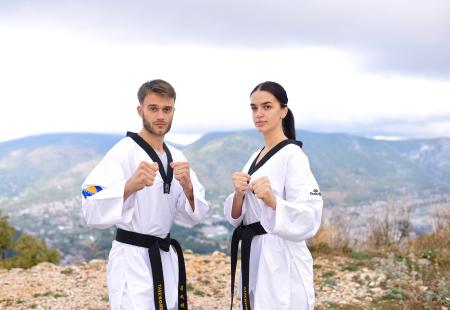 https://storage.bljesak.info/article/466463/450x310/polaznici-taekwondo-akademije-marusic.jpg