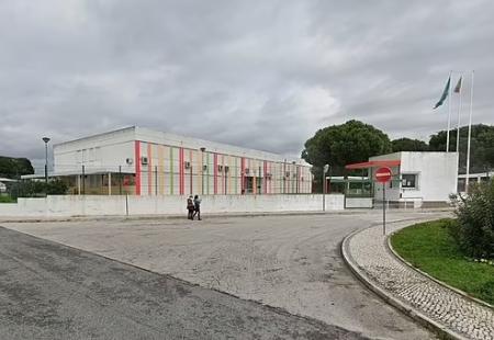 https://storage.bljesak.info/article/466929/450x310/portugalska-skola.jpg