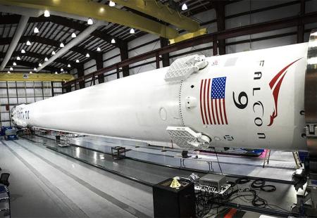 https://storage.bljesak.info/article/470355/450x310/Raketa-Falcon-9.jpg