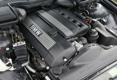 https://storage.bljesak.info/article/470370/450x310/BMWM54motor.jpg