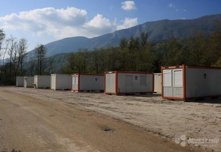 https://storage.bljesak.info/article/470475/450x310/buturovic-polje-kontejneri-1.jpg