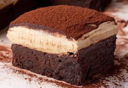 https://storage.bljesak.info/article/470690/450x310/tiramisu-brownie.jpg